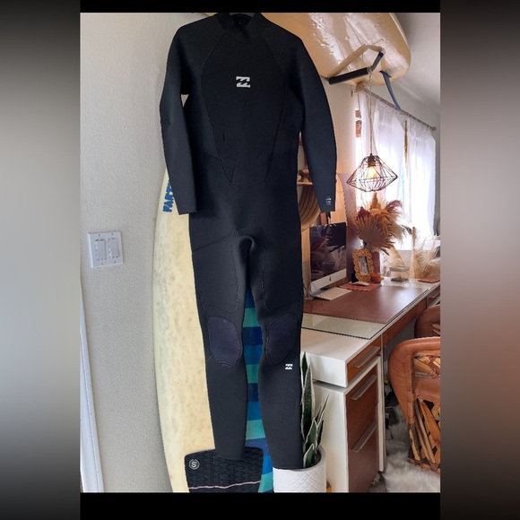 Billabong Other - Billabong Long Sleeve Surfing Water Shorts Wetsuit Size XXL